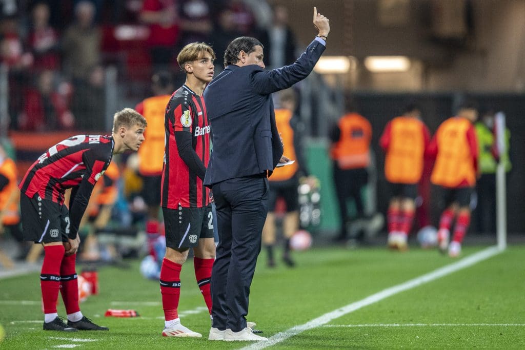 Iker Bravo es el debutante más joven de la historia del Bayer Leverkusen.