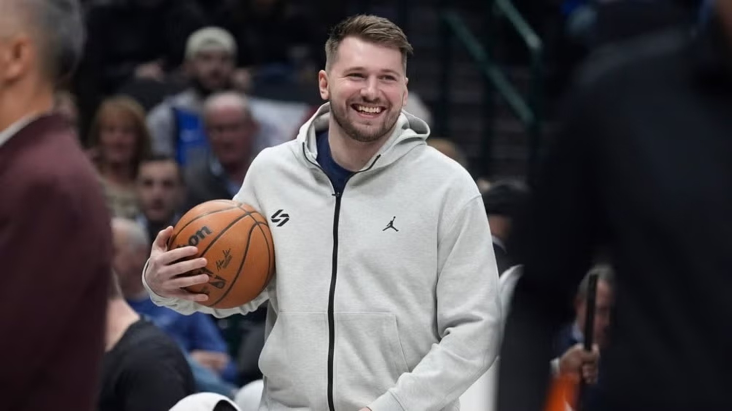 Luka Doncic Lakers Dallas peso
