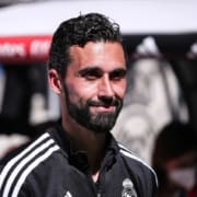 Álvaro Arbeloa nuevo entrenador real madrid xabi alonso