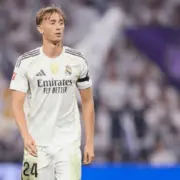 central quitarle sitio Dean Huijsen Real Madrid